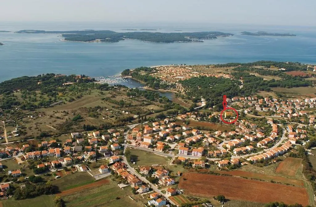 Apartments David By The Sea Fažana